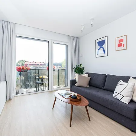 Apartamento New Modern Apt W-airconditioning, Balcony, Garage Parking, By Cohost *