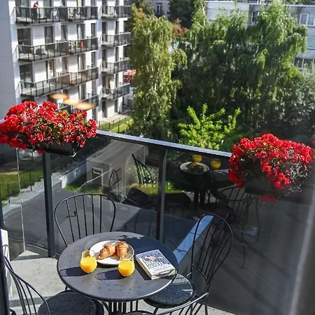 New Modern Apt W-airconditioning, Balcony, Garage Parking, By Cohost * Vilna