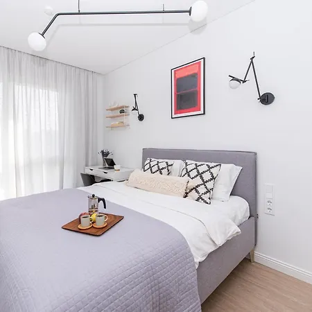New Modern Apt W-airconditioning, Balcony, Garage Parking, By Cohost Apartment Vilnius